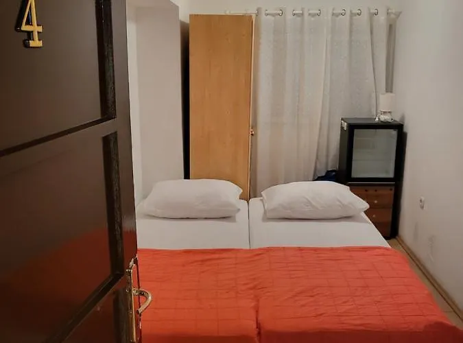 Hakuna Matata Hostel *